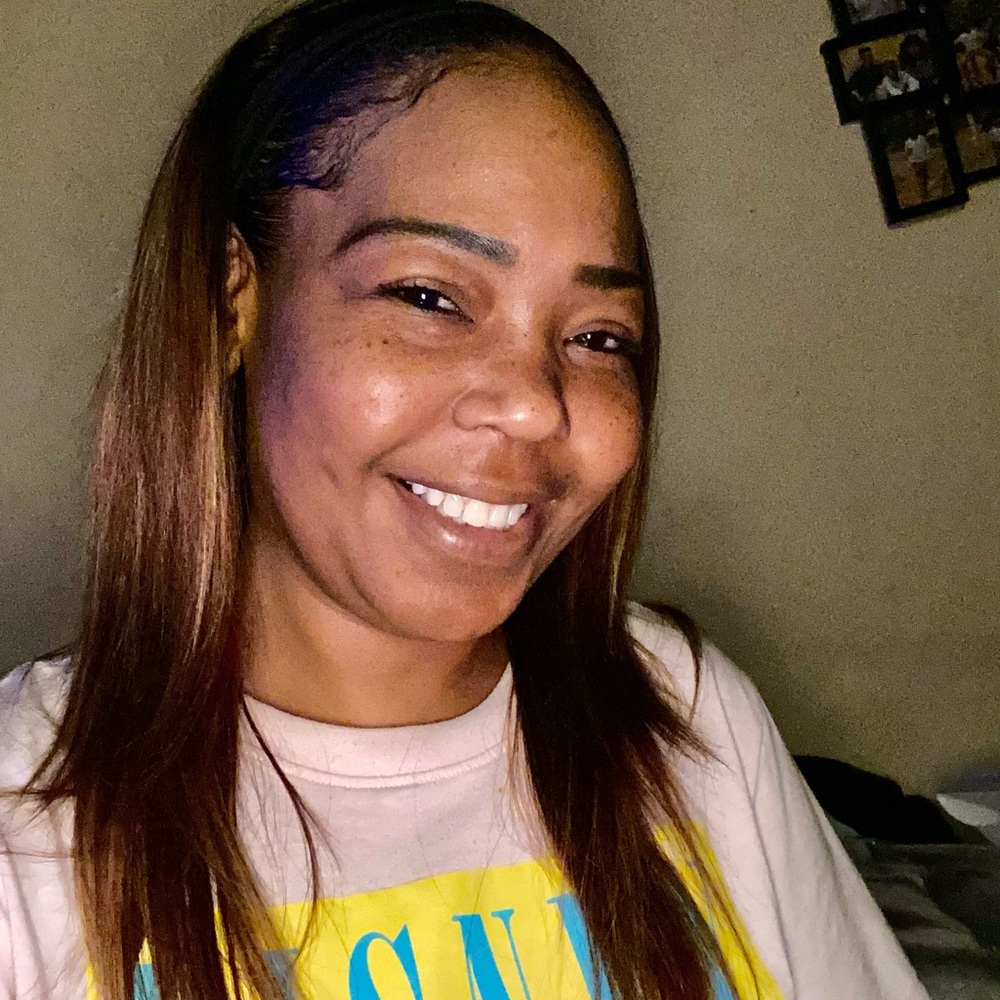 Meet your Posher, Monique